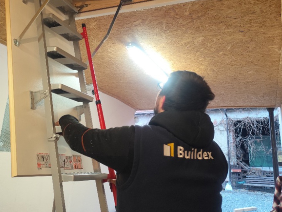 Montáže podkrovných schodov