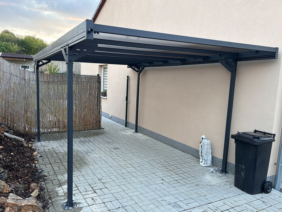 Montáže pergol, zimných záhrad a striešok