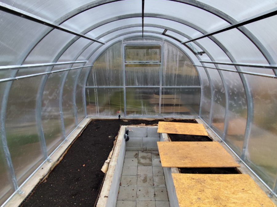 Montáže skleníkov