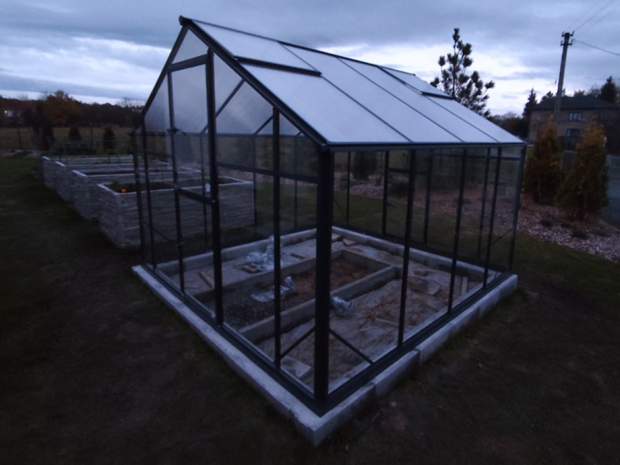 Montáže skleníkov