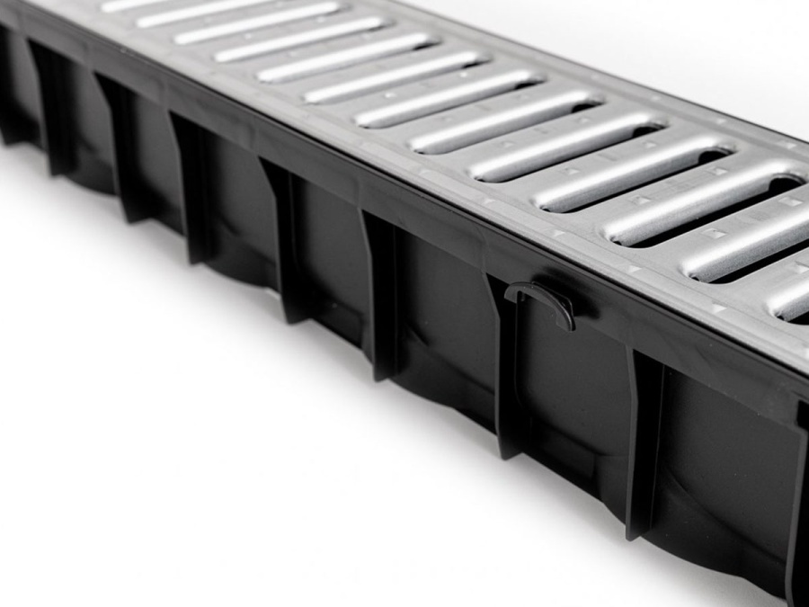 Plastový žlab s pozinkovanou mříží Gutta A15 set