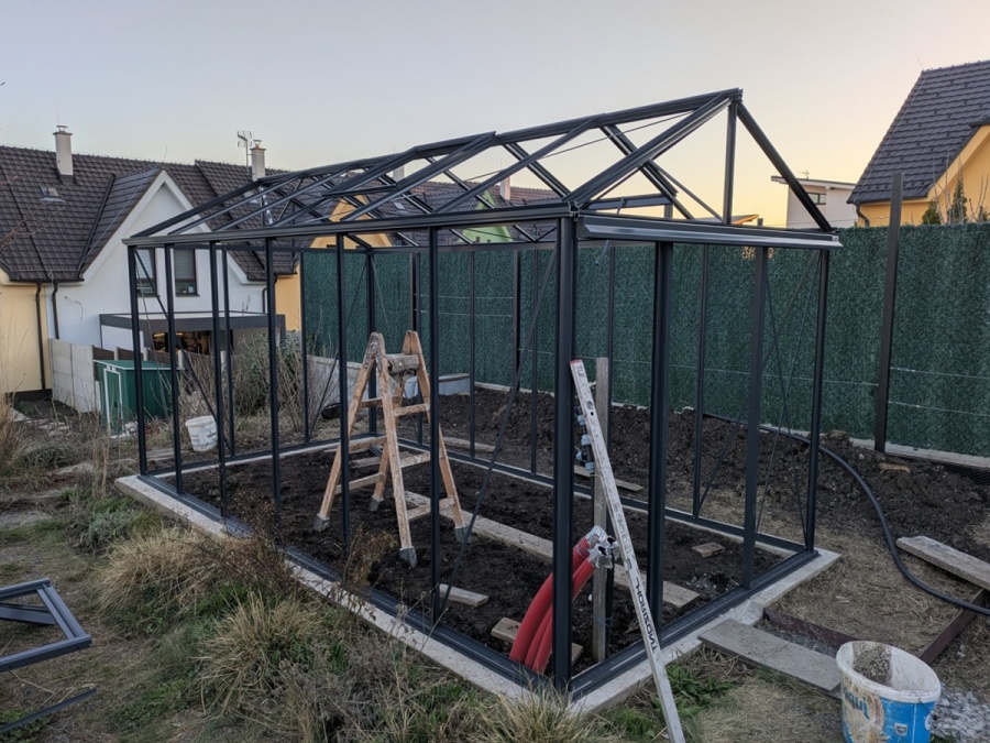 Montáže skleníkov