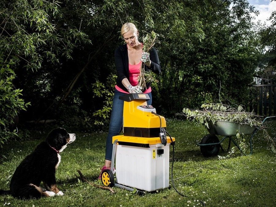 Drvič dreva Riwall PRO RES 3044 B