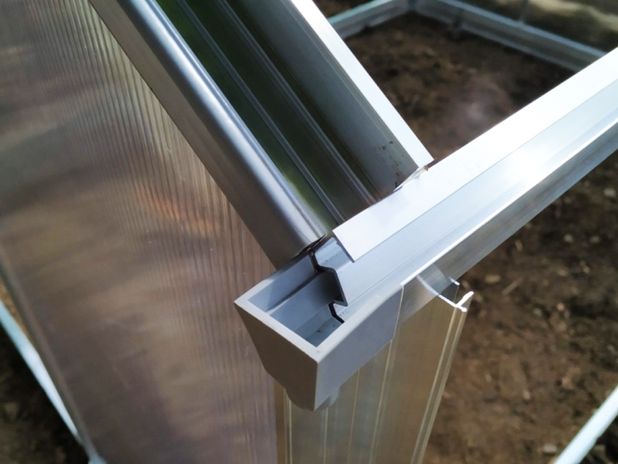 Záhradný skleník z polykarbonátu Gutta Gardentec F