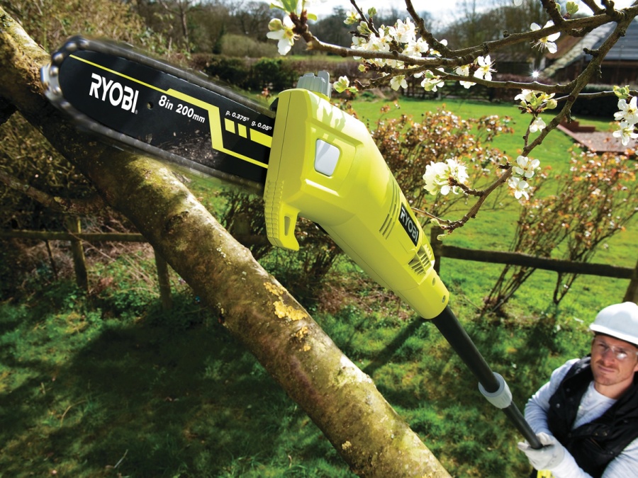 Řetězová pila Ryobi RPP 750 S