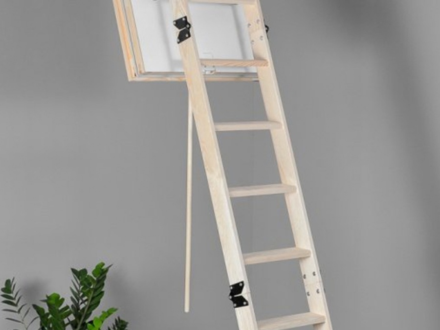 Půdní schody Oman Polar