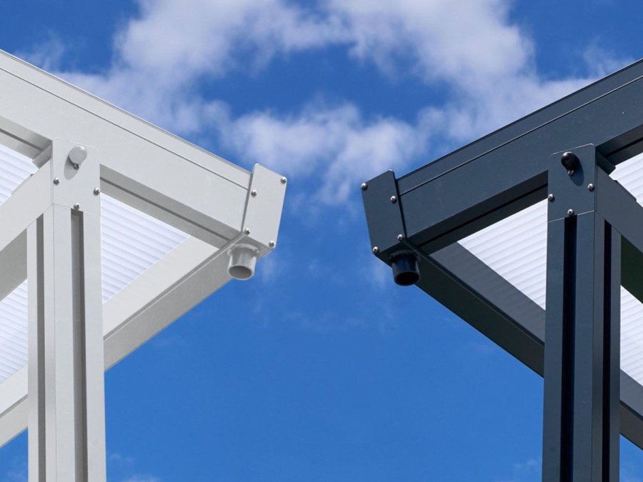 Hliníková pergola - číry/biela konštrukcia Gutta Terrassendach Premium