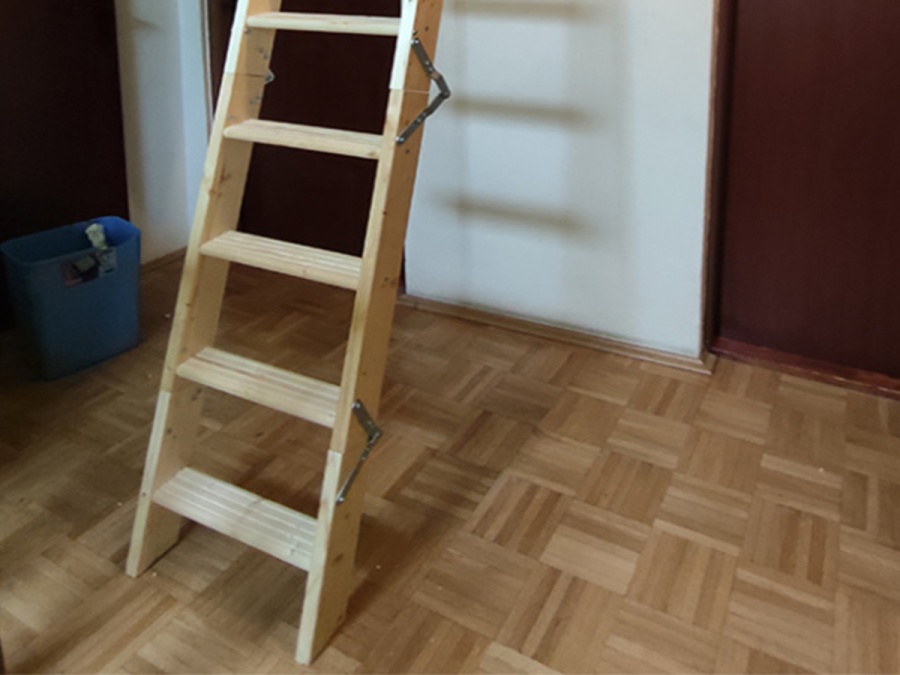 Montáže podkrovných schodov