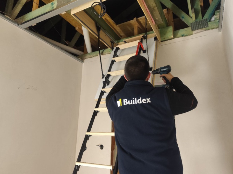 Montáže podkrovných schodov