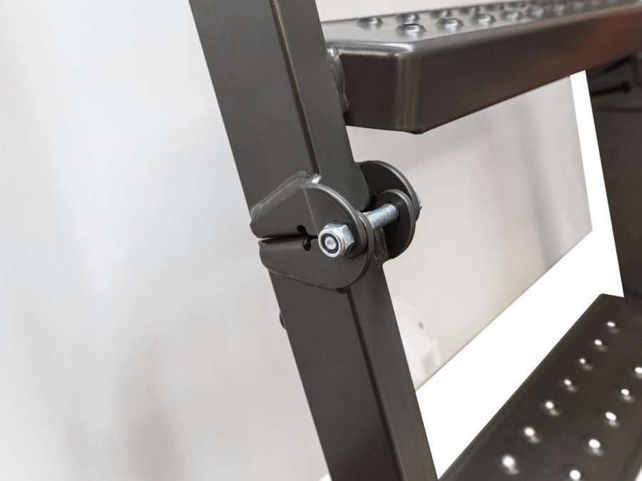 Půdní skládací schody Fakro LMP