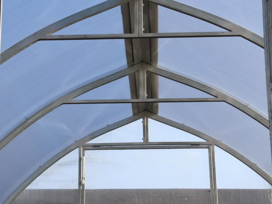 Skleník z polykarbonátu Scobax Scout