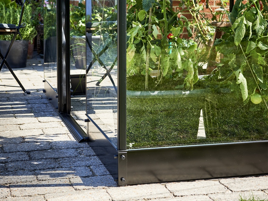 Skleník Halls Qube+