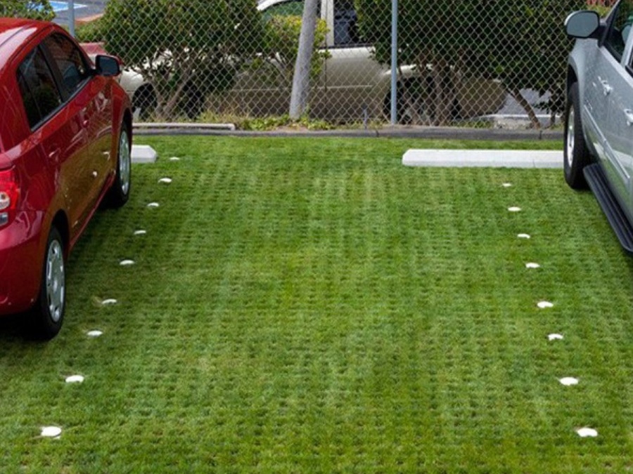 Ako vybrať a nainštalovať zatrávňovacie tvárnice?