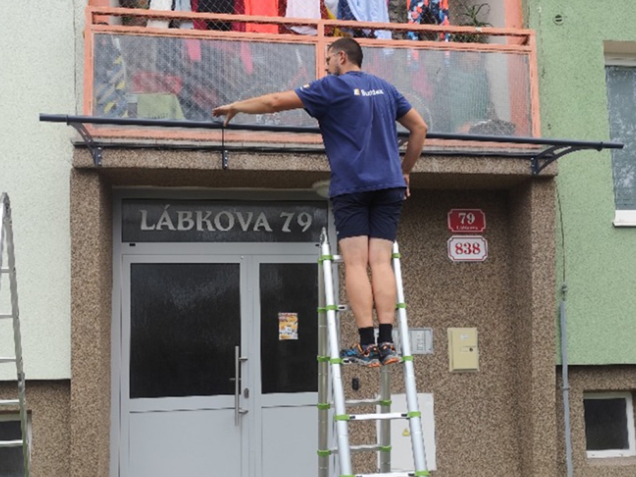 Montáže pergol, zimných záhrad a striešok