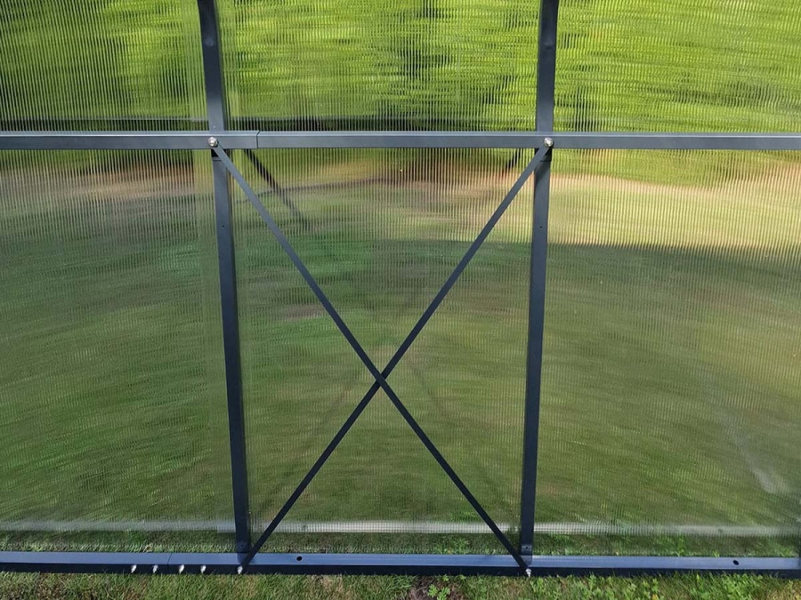 Skleník z polykarbonátu Scobax Drop