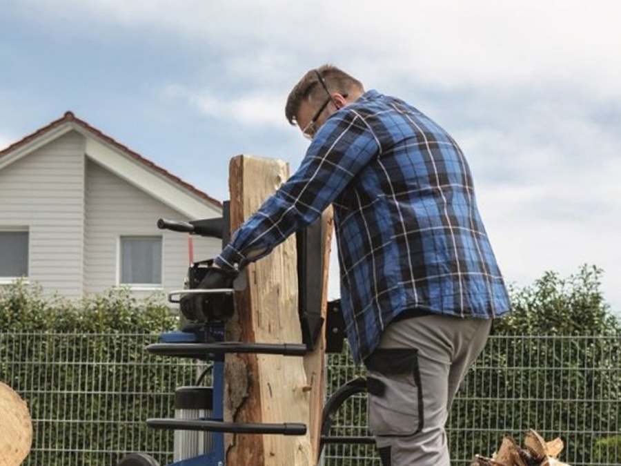 Štípač dřeva Scheppach Compact 15 T